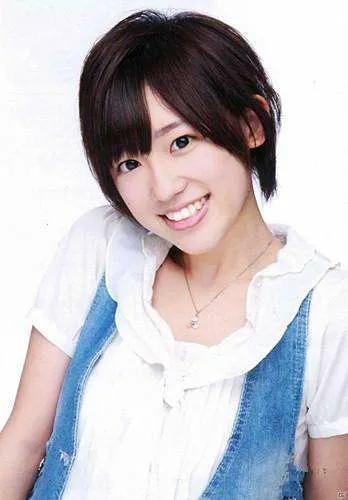 高桥李依歌手配音演员