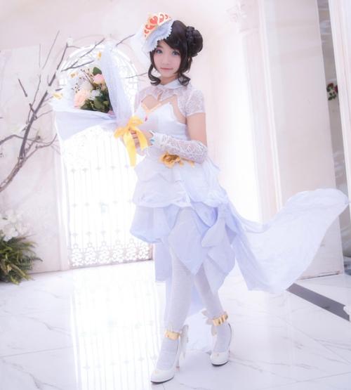 《王者荣耀》小乔cosplay,白色婚纱装扮的小乔可爱迷人