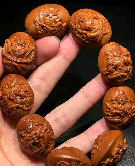 "橄榄核"四花大核浮雕双面八大观音核雕手串老油核文玩精品   