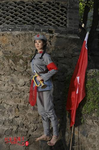 《快乐的女战士》电视剧红色娘子军插曲