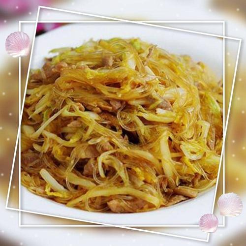 炒千张 黄豆米饭 红烧肉 香芹腐竹 小兔子馒头 滑蛋西兰花 彩丝娃娃菜