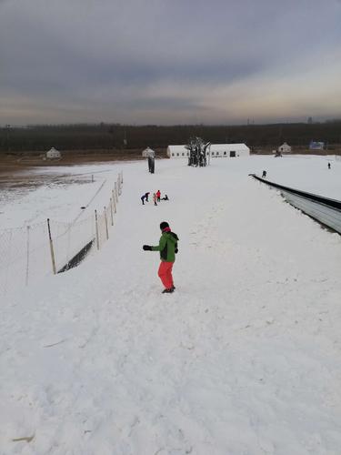 骑行十里荷塘草原牧歌滑雪场