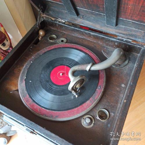 美国哥伦比亚手摇式老唱机