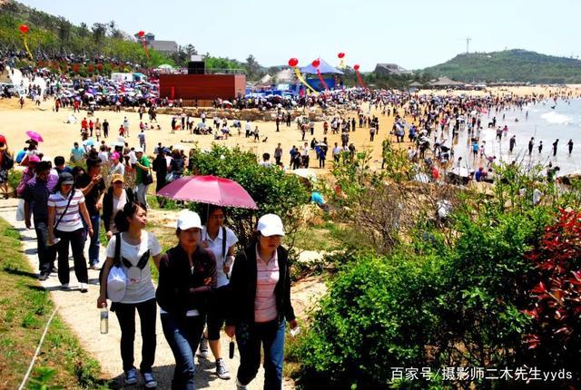 2012年乳山市大乳山风景区快乐向前冲开幕仪式活动剪影
