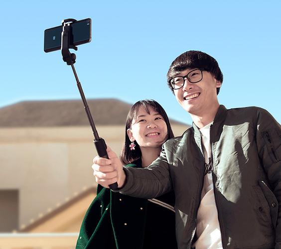 小米支架式自拍杆,既是自拍杆,又是三脚架,带货网红的好选择