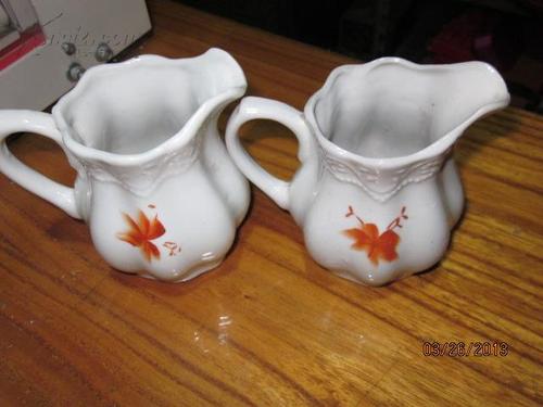 民国包老矾红瓜棱枫叶漱口杯一对