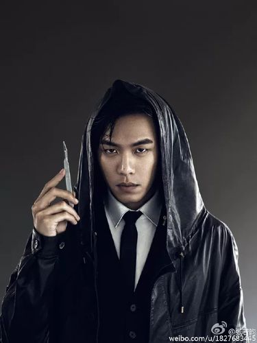 经超接棒张若昀再掀法医秦明高潮真秦明加入当编剧三大秦明身材pk