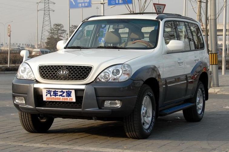 华泰圣达菲:韩国现代与华泰合作的两款车型,特拉卡和圣达菲.