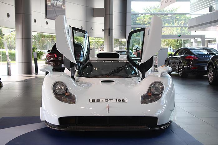 实拍911gt1摊牌了这就是价值两个亿的保时捷