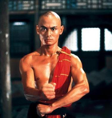 原创他是胡歌劲敌,香港一代武打巨星,坏人专业户,晚年却极其凄惨