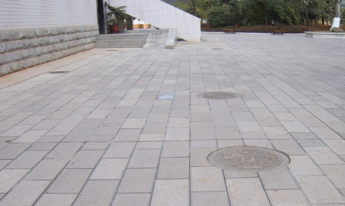 家庭装修铺青石板