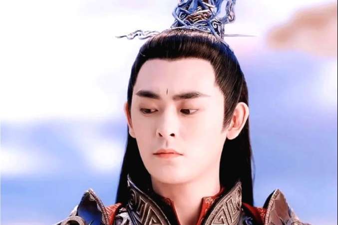 李欣泽:参加过快男,出演过《琉璃》,如今在《大秦赋》中扮赵高