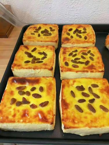 高度还原酒吧,咖啡厅,西点烘焙坊,裱花房,花式练功房的真实场景