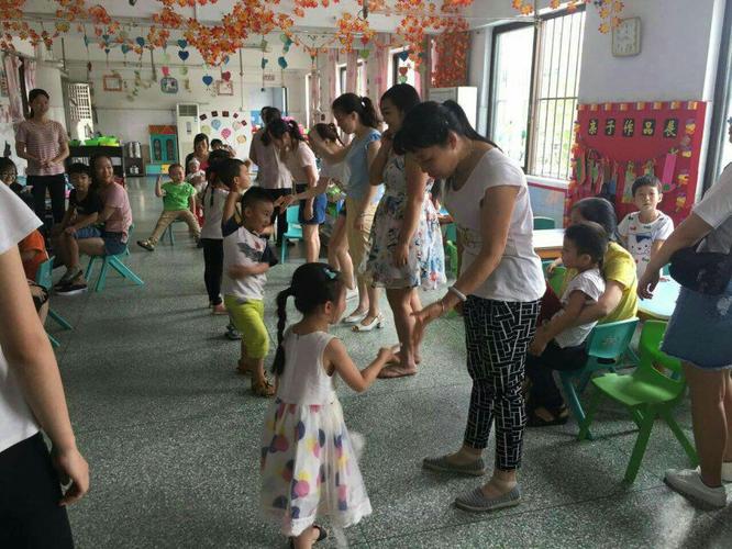 旧水坑幼儿园母亲节活动"妈妈我您"