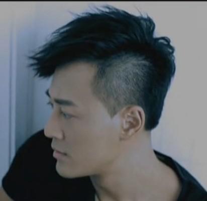 人一个mv里 林峰的发型叫什么发型?