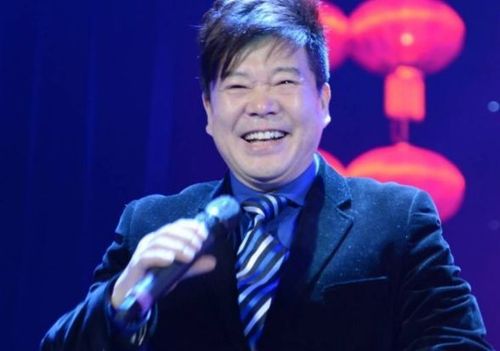 相声名家奇志又收徒!徒弟集体跪拜何晶晶也在,排场大过赵本山