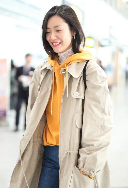 有178身高的刘雯,穿条牛仔裤却像只有160,真让人意外,气质非凡