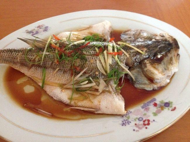看看大厨的清蒸鲈鱼的制作方法