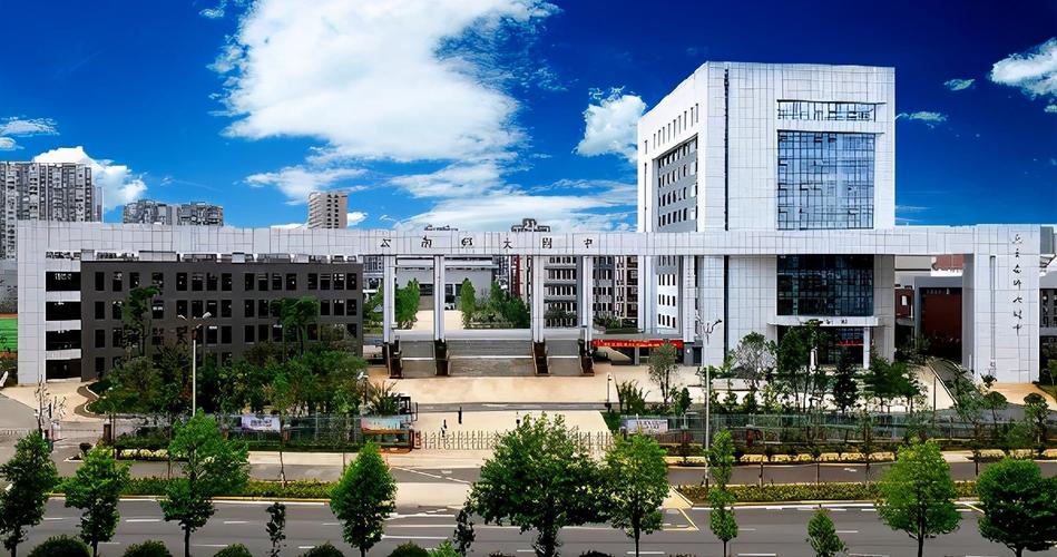 【带你看名校】师大附中呈贡校区:致力于学生德智体美