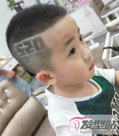男童剃寸头发型清爽酷炫从小帅到大