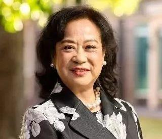 香港女富豪排行榜出炉,第一竟是这位92岁的包租婆!