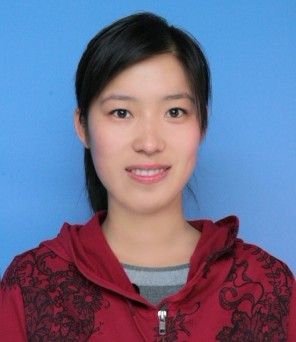 有教师资格证,曾在迁安市滨河村艳春楼大酒店担任办公室文员1年,之后