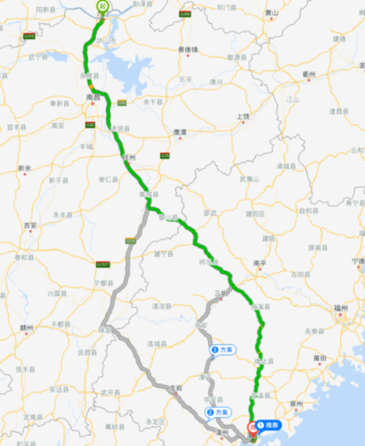 靠左前方行驶,进入厦成线,行驶3.