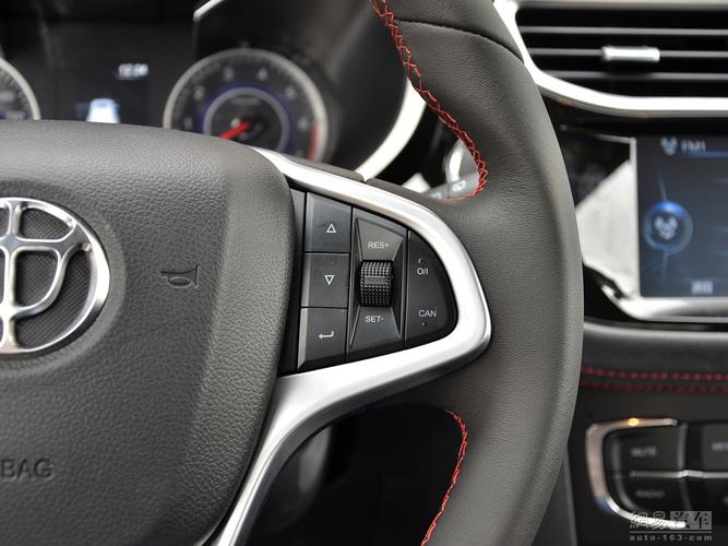 中华v3 2016款 1.5t at旗舰型--方向盘多功能按钮(右侧) / 109