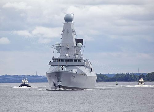 英国皇家海军保卫者号45型驱逐舰(资料图)