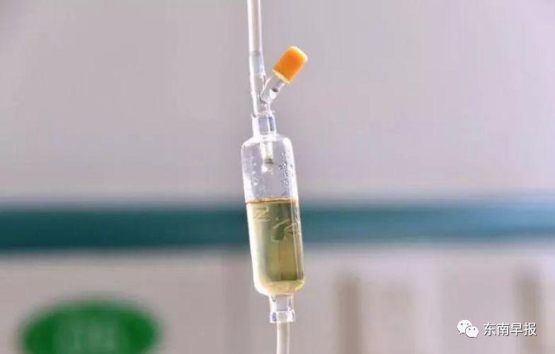 种水果混合榨汁, 20多种水果混合榨汁注入静脉 51岁的曾女士家住湖南