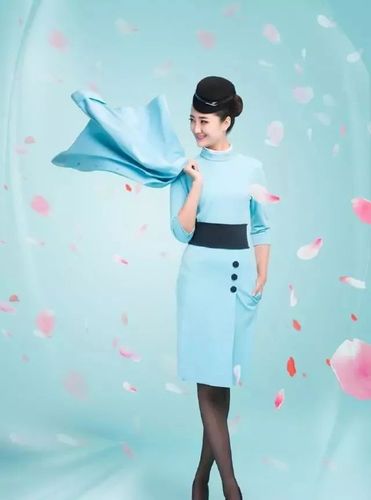中国各大航空公司空姐制服大集锦,让你一次看过瘾!