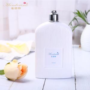 曼德琳沐浴露男女通用持久保湿滋润全身补水玫瑰香水沐浴乳正品
