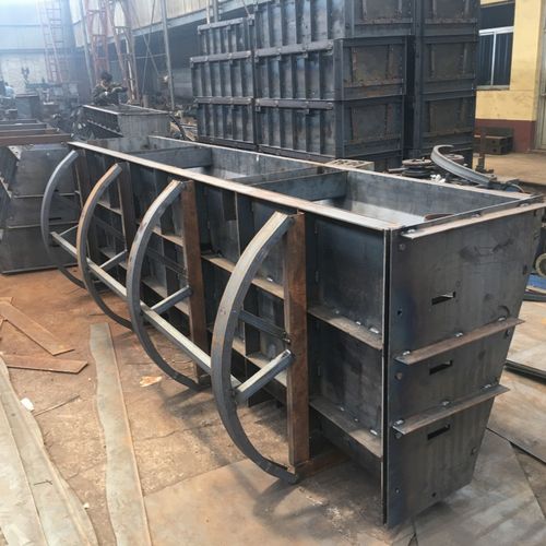 现浇防撞墙模具 防撞墙模具