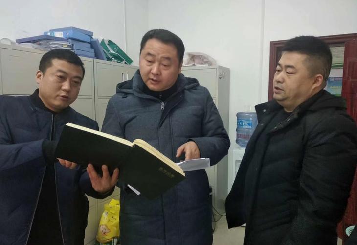 秀山县政府副县长陈爱党检查春节期间森林防火工作