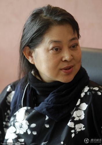 女人,放弃形象是一辈子的痛(倪萍整容后如是说)