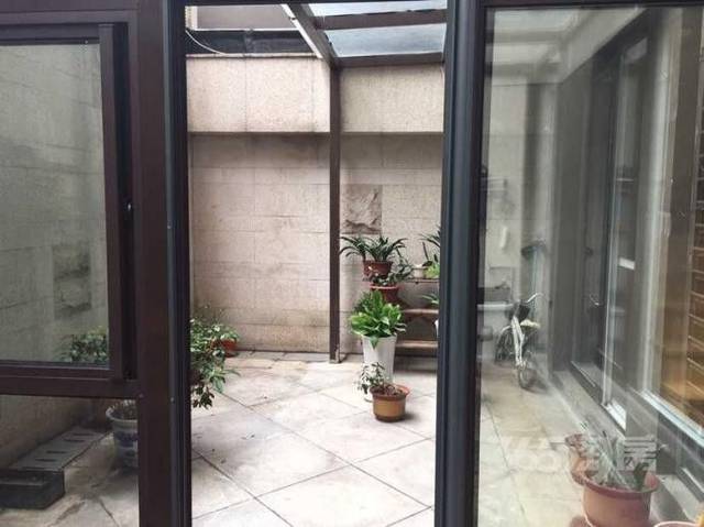 封天井阳光房竟然被举报