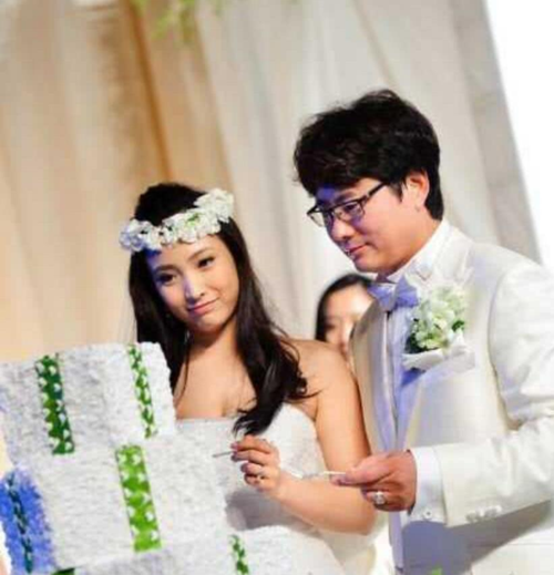 白静本来是娱乐圈里一位名不见经传的小角色,虽然出演过很多的角色