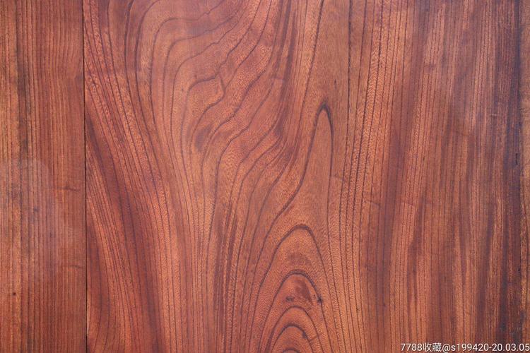 清代榉木八仙桌.双拼面板,纹理清晰流畅双开窗四面龙.