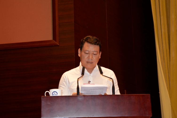 走在最前列 开创新辉煌——盛泽镇第十七届人民代表大会第十次会议