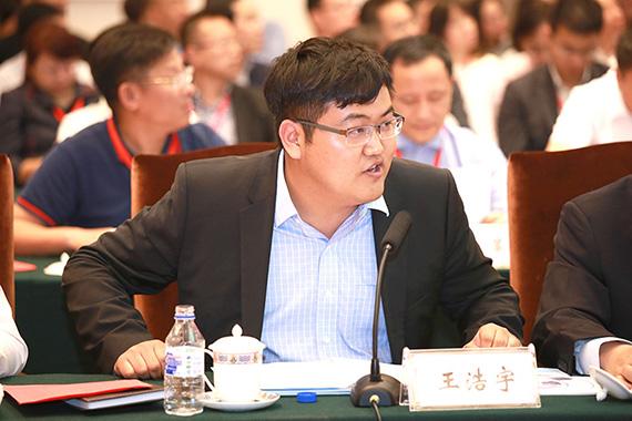 吉林省长景俊海对话大禹节水董事长王浩宇共谋合作