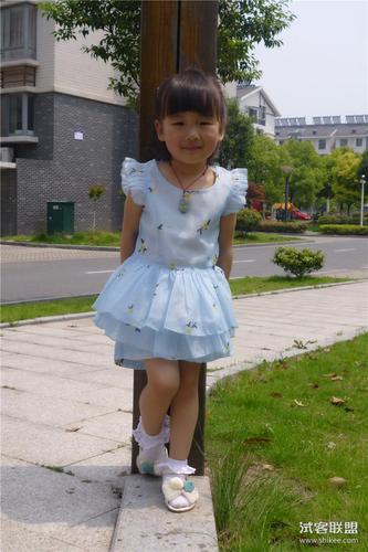 2016新款儿童凉鞋女童钱和司