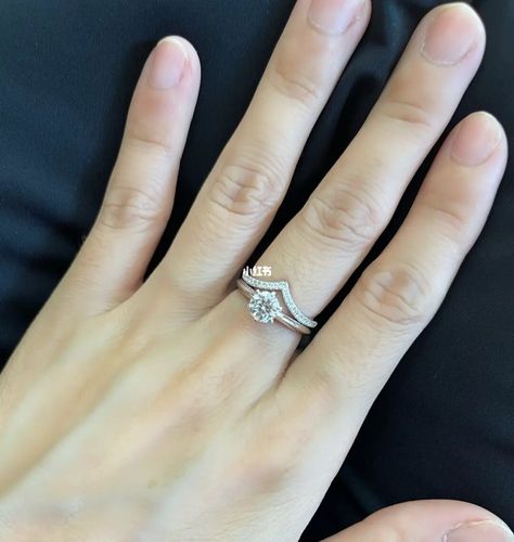 周生生钻戒_钻戒_1克拉_周生生怎么样_生日礼物_婚姻