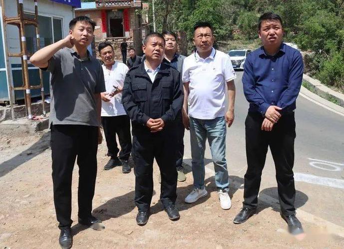 刘林松在玉峡关镇调研
