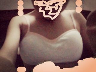 求指教 我今年13岁 不知道我的胸部发育的正不正常 (图)貌似有点小