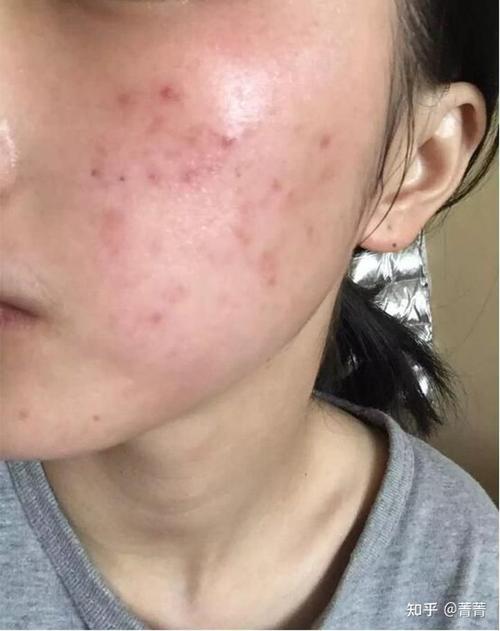 爱美的猪猪女孩,往着看啦!