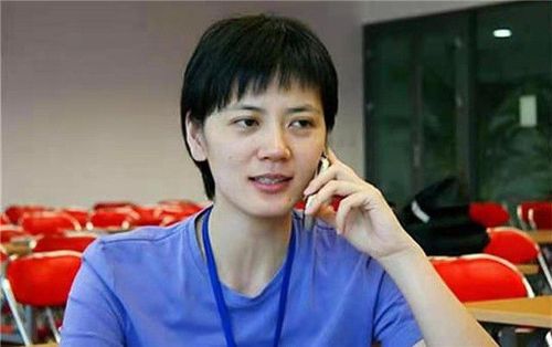 保送浙大的选美冠军沈冰,曾是央视主持人,后因贪念锒铛入狱