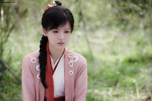 《斗罗大陆》真的要来了?有人指出吴宣仪小舞造型不如张予曦