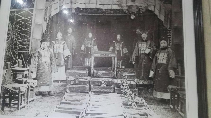 弥勒虹溪人氏,号称钱王的王炽.