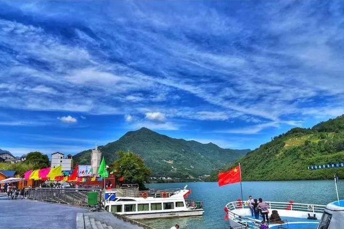 旅游| 石泉各大景区迎来客流高峰