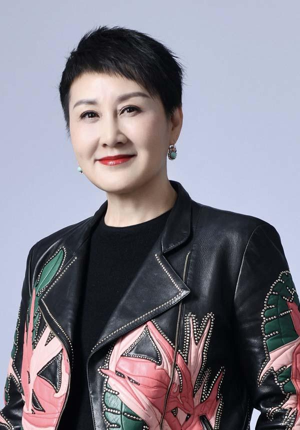 实力派!张凯丽《完美关系》收官 霸气大佬形象狂圈粉